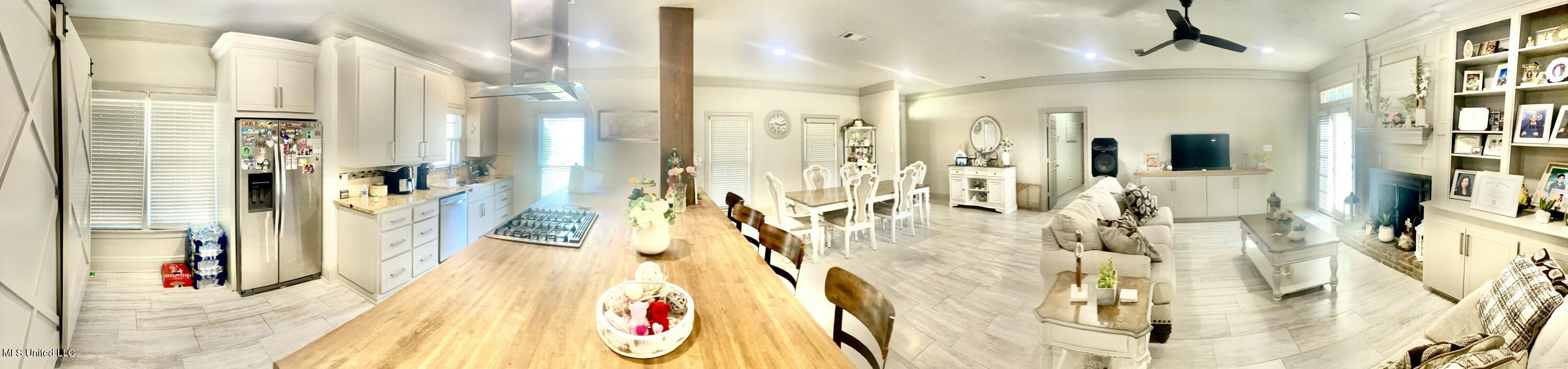 108 Honeysuckle Lane Ridgeland, MS 39157 - Photo 5 of 29 EA9571BF-6C46-4C9C-AC33-6440CD7605DE