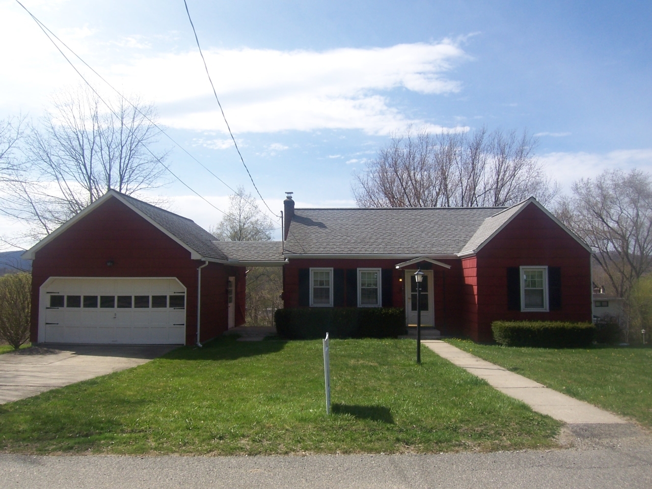 34 Westview Road Lanesborough, MA 01237 - Photo 14 of 18 Lanesbore MA front view