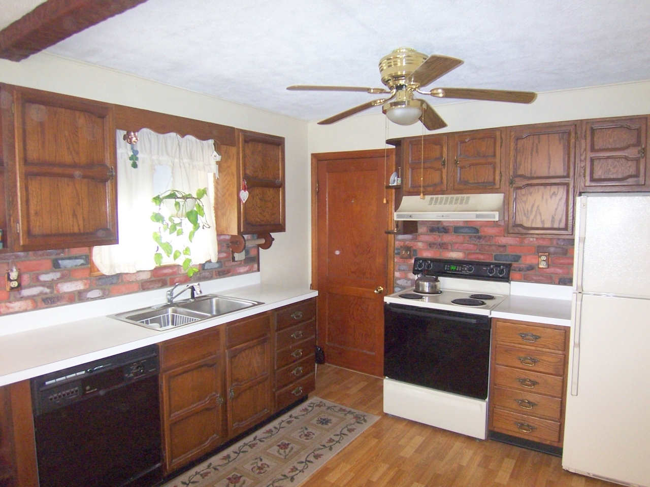 34 Westview Road Lanesborough, MA 01237 - Photo 4 of 18 Lanesbore MA Kitchen