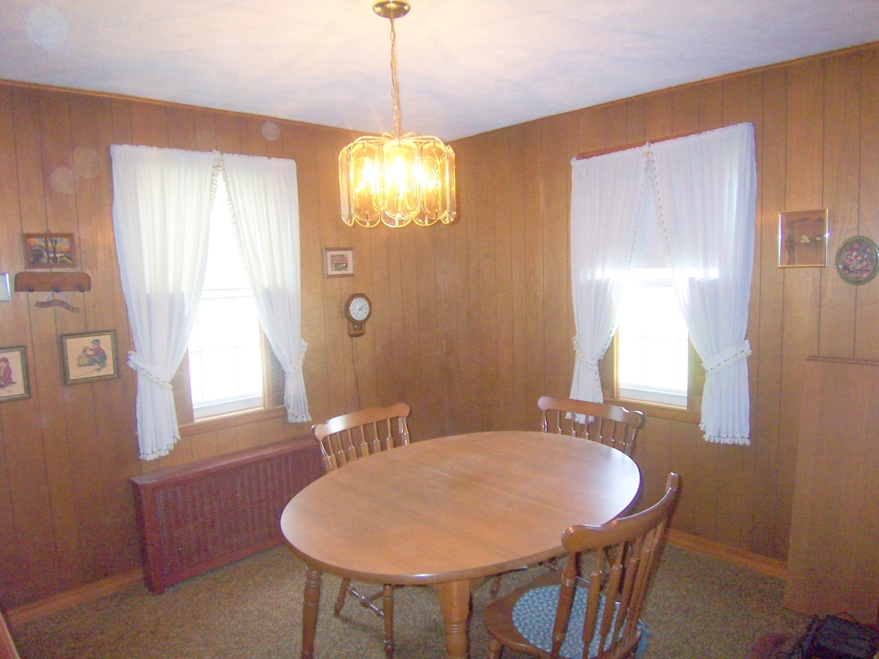 34 Westview Road Lanesborough, MA 01237 - Photo 5 of 18 Lanesbore MA Dinning room with closet