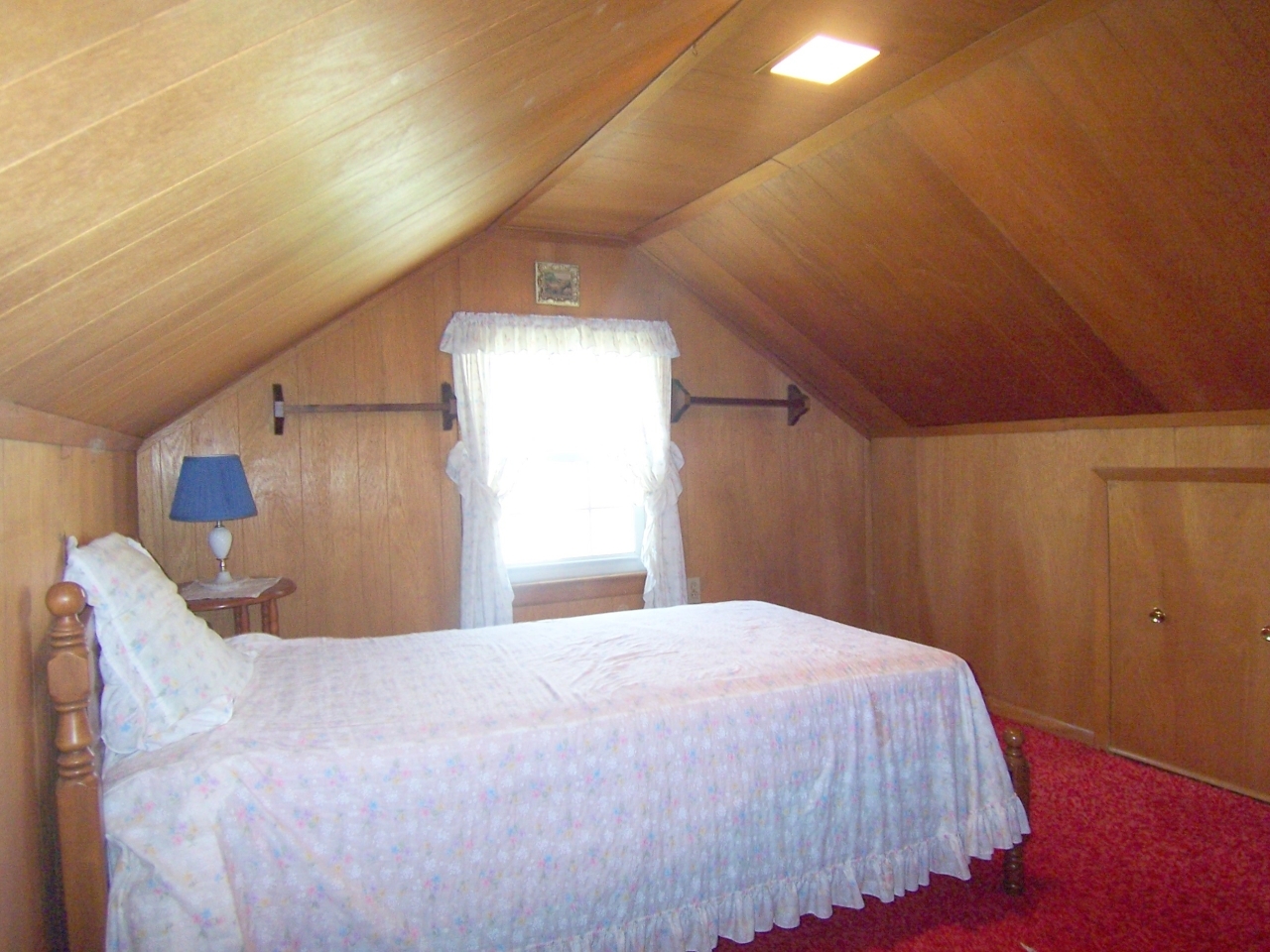 34 Westview Road Lanesborough, MA 01237 - Photo 8 of 18 Lanesbore MA Bed room