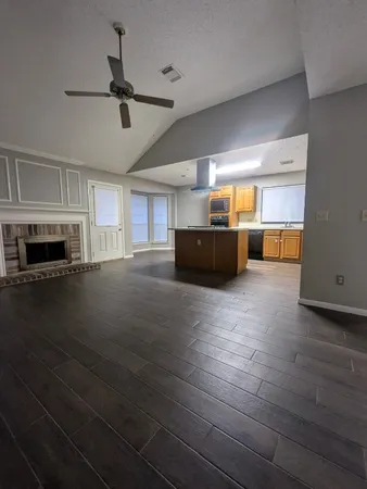 $1,999 | 827 Coral Tree Place, Missouri City, TX 77459