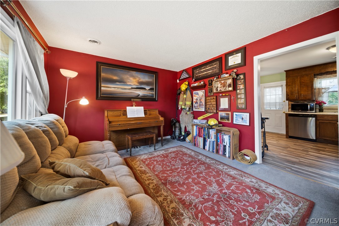 1905 Chemin Road Petersburg, VA 23805 - Photo 9 of 29 Gallery Image 9