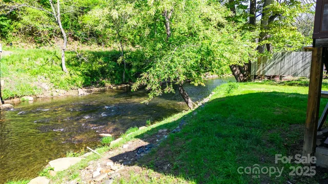 $549,900 | 26 Fred Smith Road, Tuckasegee, NC 28783