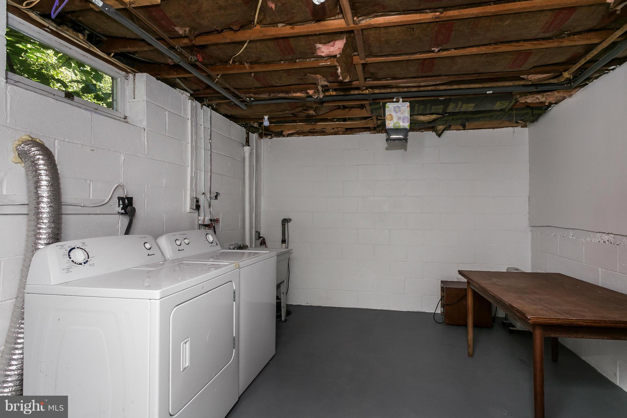 19605 Middletown Road Freeland, MD 21053 - Photo 22 of 30 Laundry Room