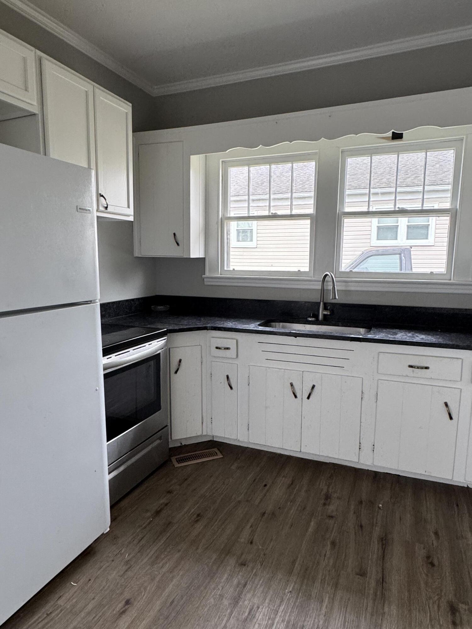 1708 McBrien Road East Ridge, TN 37412 - Photo 7 of 9 IMG_4005