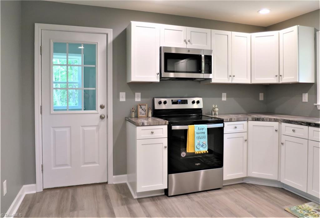 116 Spillman Road Mocksville, NC 27028 - Photo 7 of 32 Gallery Image 7