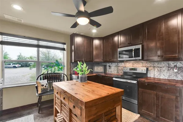 $750,000 | 8665 Cr-669 Blue Ridge, Blue Ridge, TX 75424