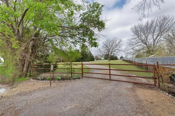 $750,000 | 8665 Cr-669 Blue Ridge, Blue Ridge, TX 75424