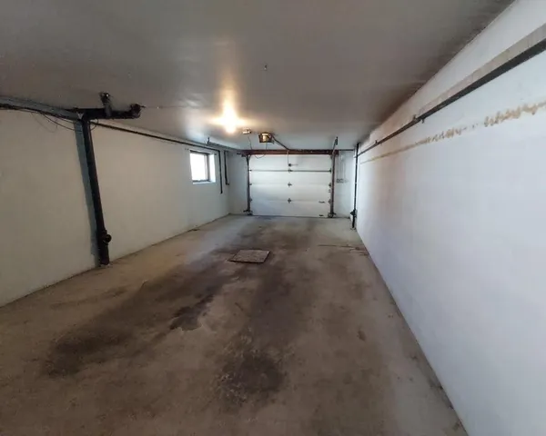 $1,200 | 631 13th Street South, Hudson, WI 54016