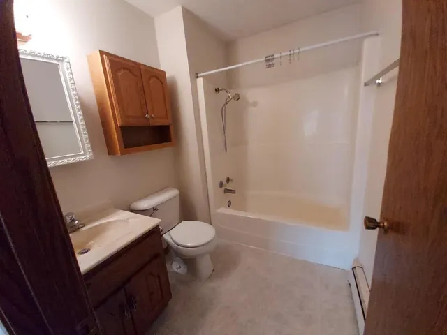 $1,200 | 631 13th Street South, Hudson, WI 54016