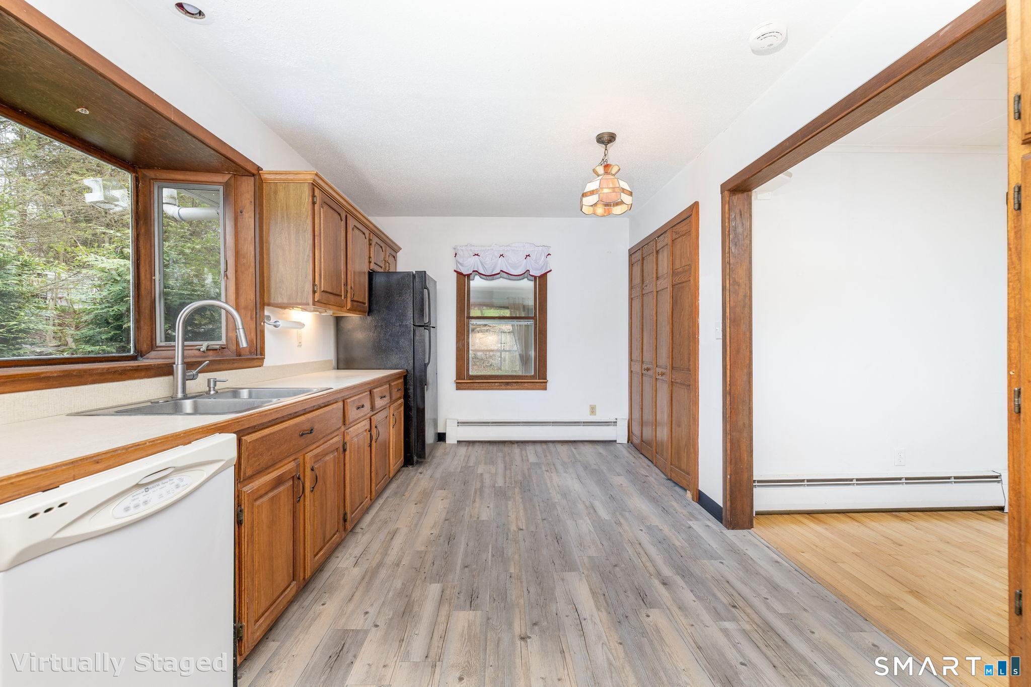 24 Rose Street Sprague, CT 06330 - Photo 13 of 39