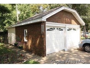 1021 North 1st Street Springfield, IL 62702 - Photo 3 of 12