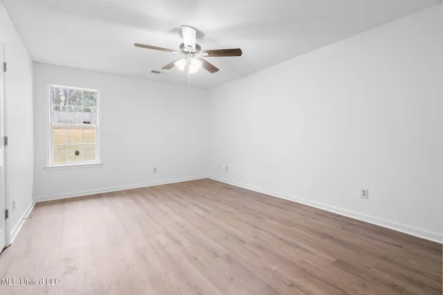 $415,000 | 33 Foxwood Circle East, Unit W, Hernando, MS 38632