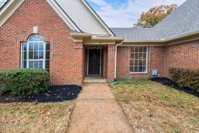 $415,000 | 33 Foxwood Circle East, Unit W, Hernando, MS 38632