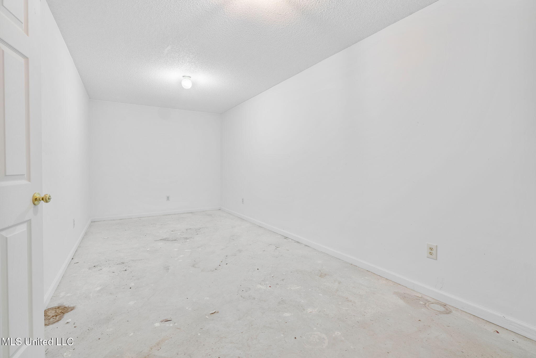 33 Foxwood Circle East, Unit W Hernando, MS 38632 - Photo 32 of 40 Large storage room in 2nd garage