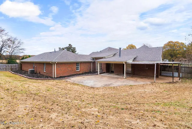 $415,000 | 33 Foxwood Circle East, Unit W, Hernando, MS 38632