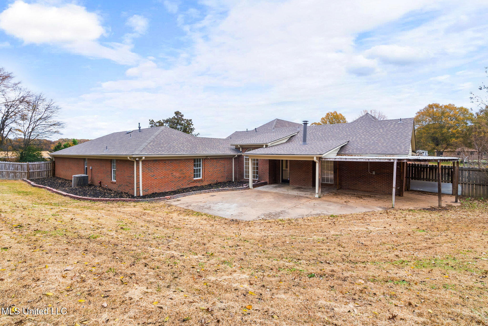 33 Foxwood Circle East, Unit W Hernando, MS 38632 - Photo 34 of 40 back patio