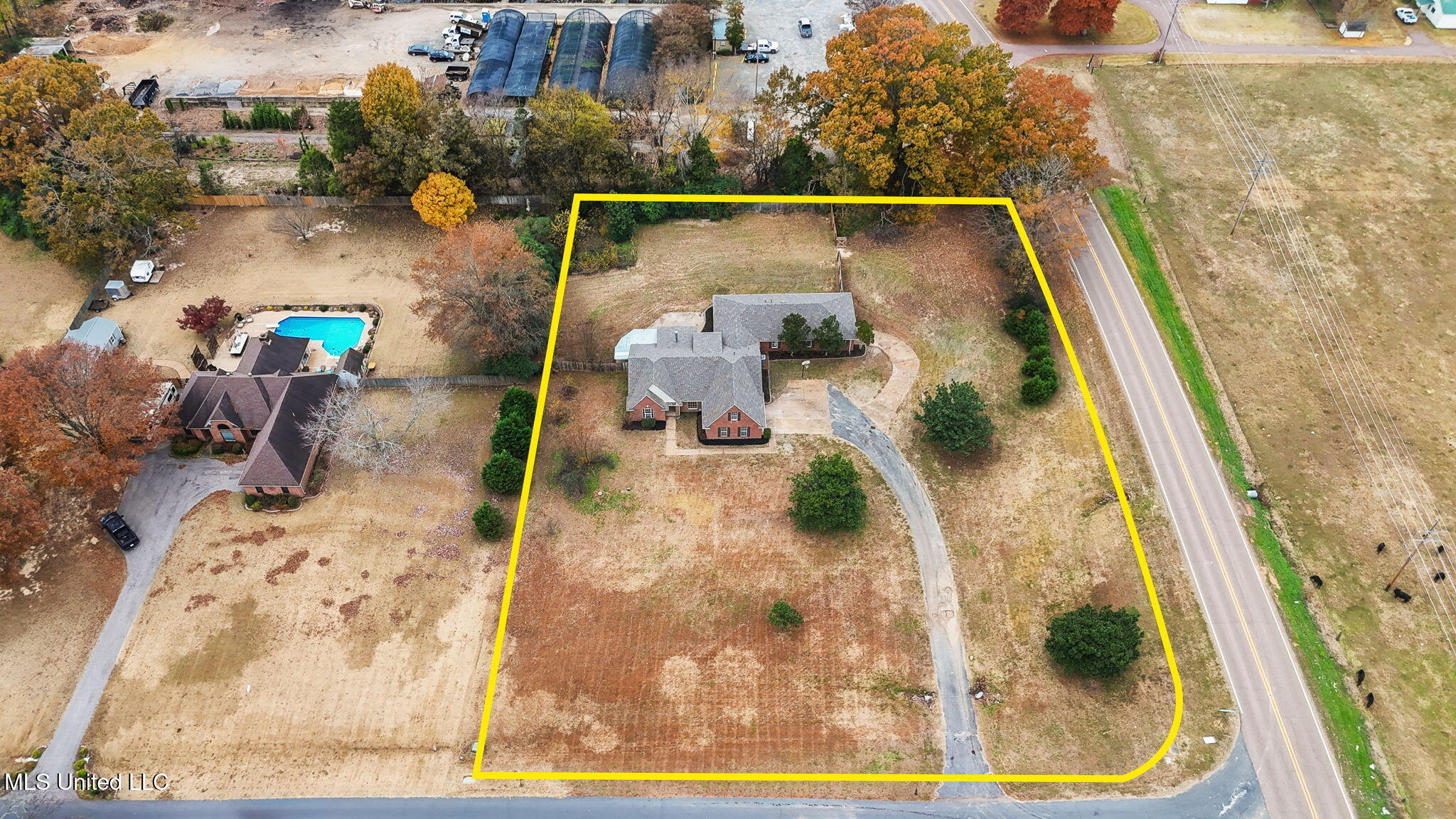 33 Foxwood Circle East, Unit W Hernando, MS 38632 - Photo 36 of 40 Front aerial of property