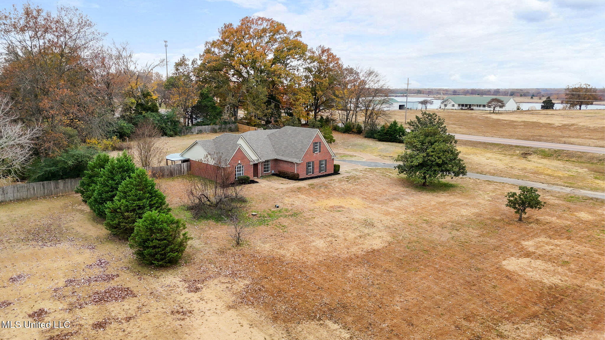 33 Foxwood Circle East, Unit W Hernando, MS 38632 - Photo 39 of 40 Aerial