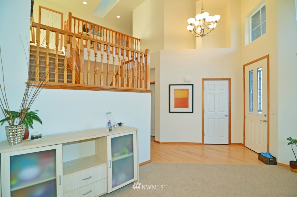 3232 171st Place Southeast Bothell, WA 98012 - Photo 3 of 21