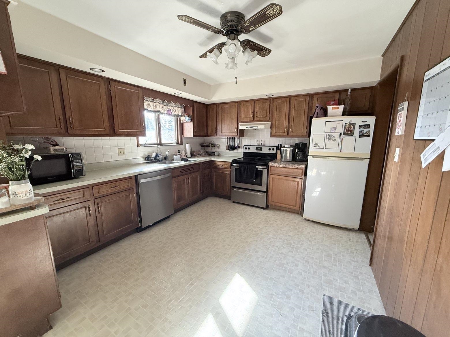 214 South Long Street Warren, IL 61087 - Photo 28 of 28