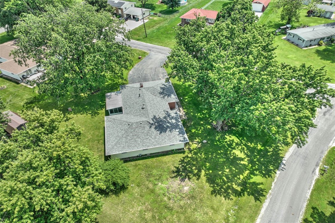 2220 Dunes Street Decatur, IL 62526 - Photo 4 of 29 Gallery Image 4