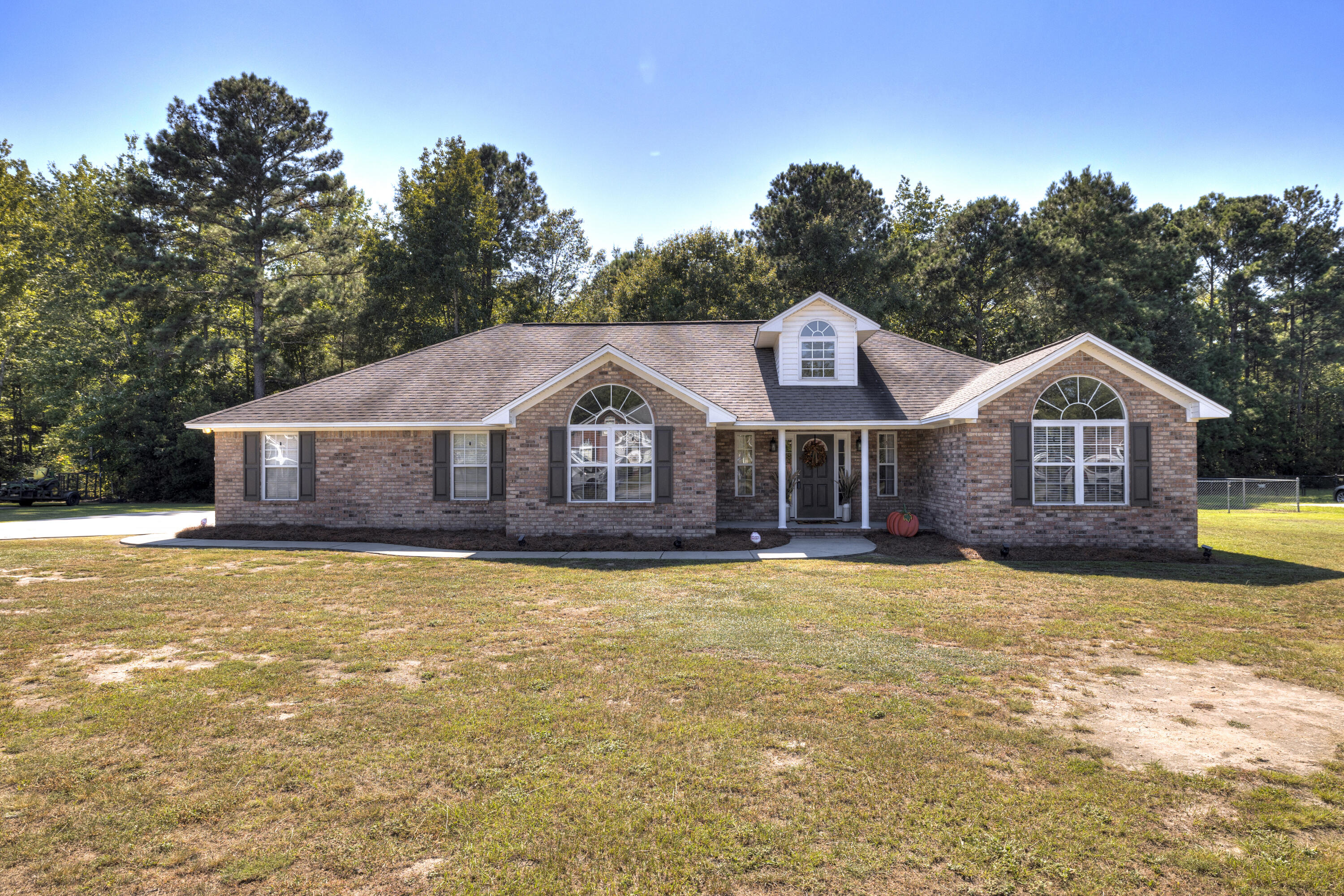 1111 Nicole Drive Manning, SC 29102 - Photo 1 of 45 01