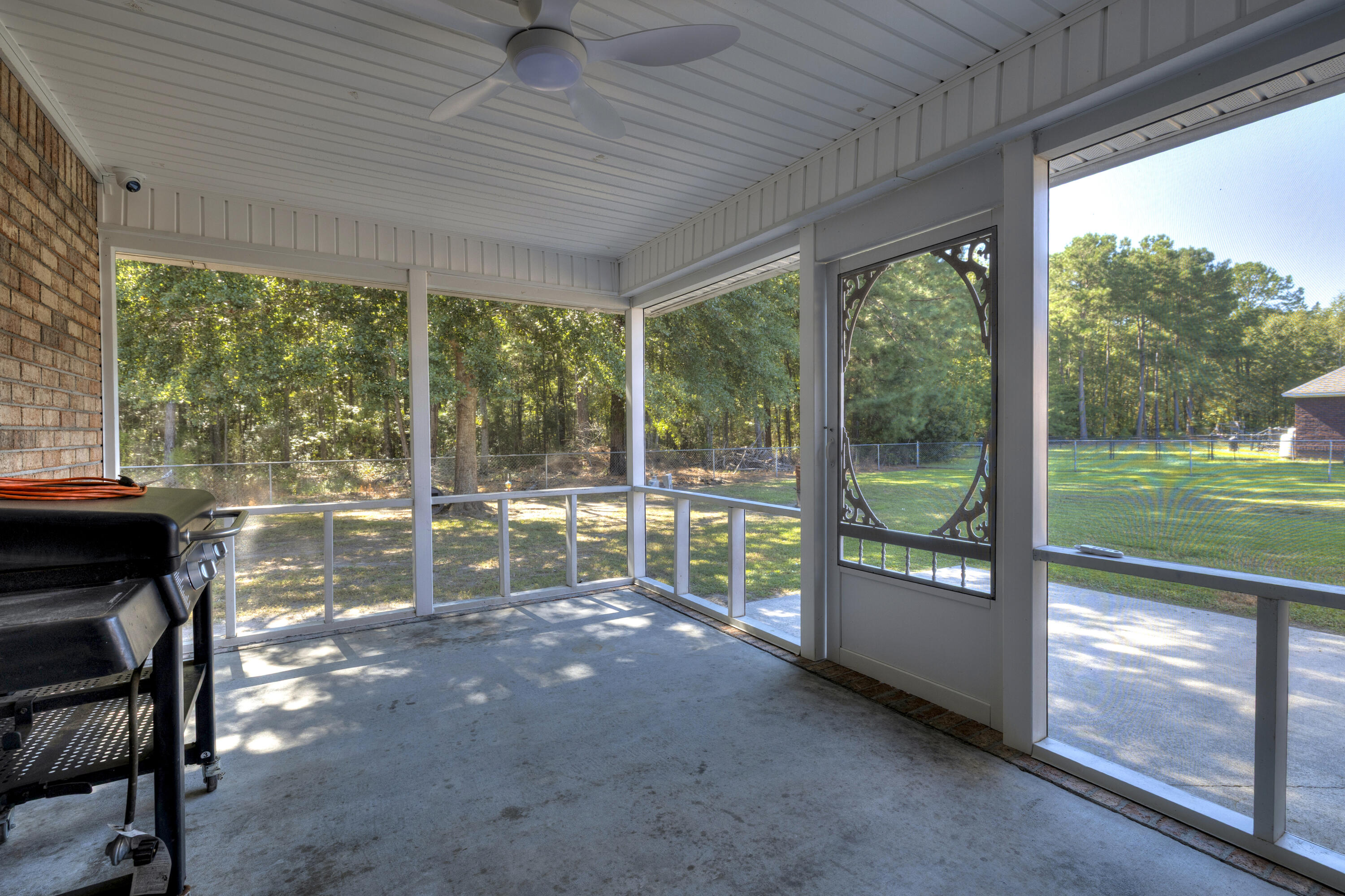1111 Nicole Drive Manning, SC 29102 - Photo 10 of 45 10