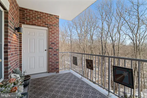 $435,000 | 12000 Tralee Road, Unit 402, Lutherville-Timonium, MD 21093