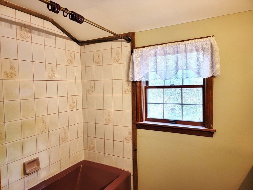 139 Stafford Road Monson, MA 01057 - Photo 16 of 19 Gallery Image 16