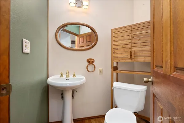 $820,000 | 1505 North Lake Stickney Drive, Lynnwood, WA 98087