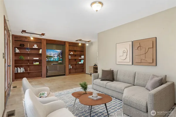 $820,000 | 1505 North Lake Stickney Drive, Lynnwood, WA 98087