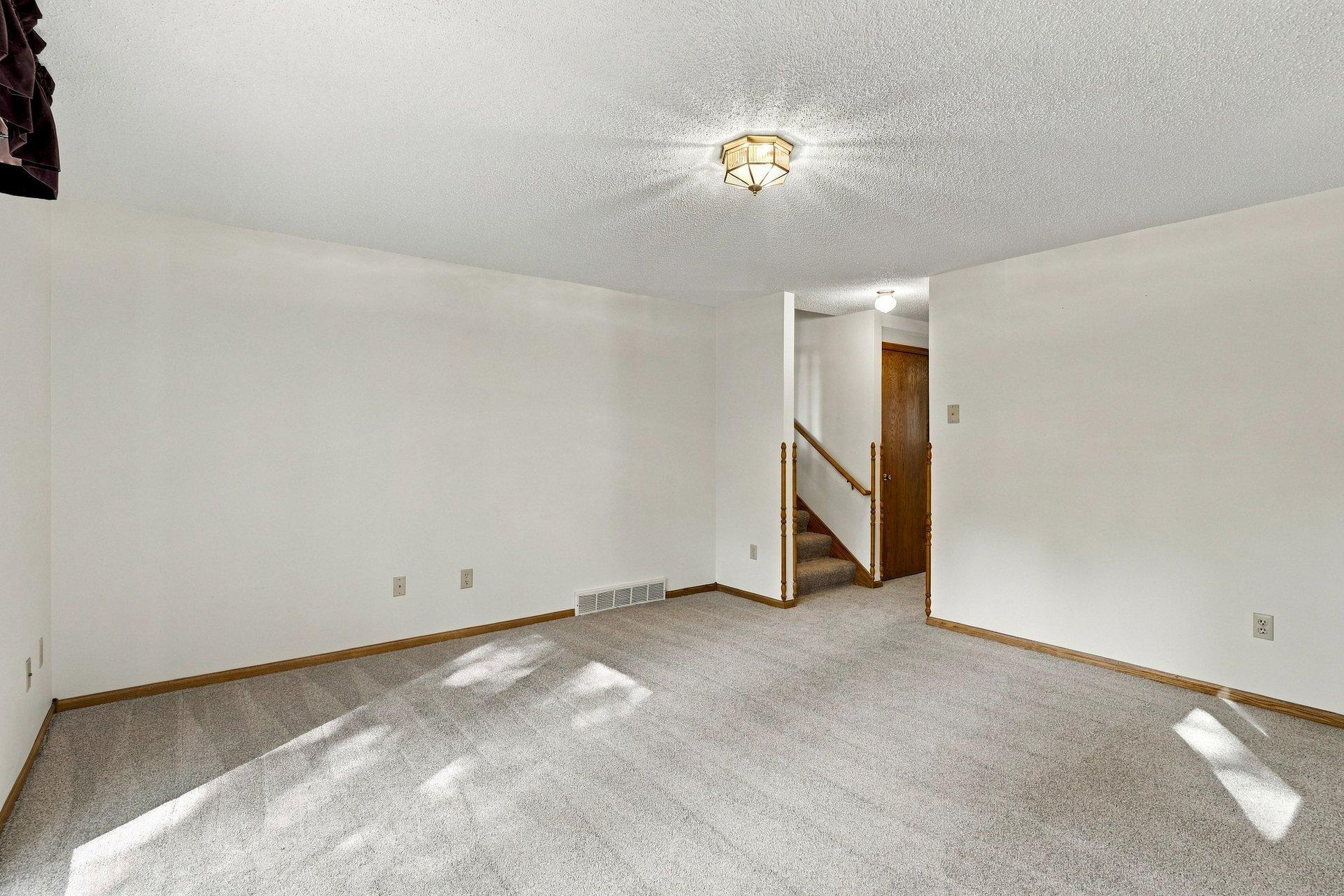 330 Shady Ridge Road Northwest Hutchinson, MN 55350 - Photo 17 of 28 Gallery Image 17