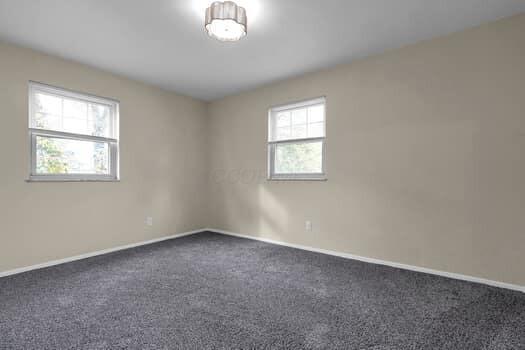 4800 Bourke Road Columbus, OH 43229 - Photo 20 of 31 large-019a35f1-d2a0-70bb-97ce-f3306b5fae