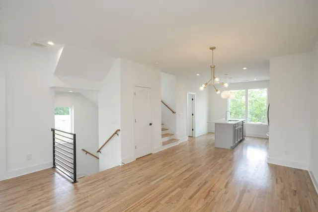 $2,500 | 522 Cliff Drive, Nashville, TN 37218