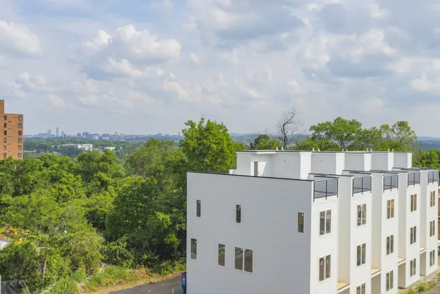 $2,500 | 522 Cliff Drive, Nashville, TN 37218