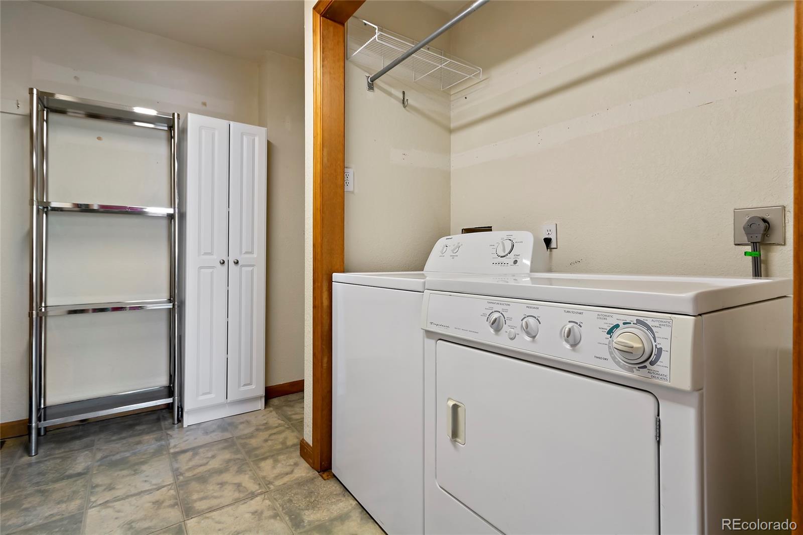 8830 South Blue Creek Road Evergreen, CO 80439 - Photo 15 of 28 Gallery Image 15