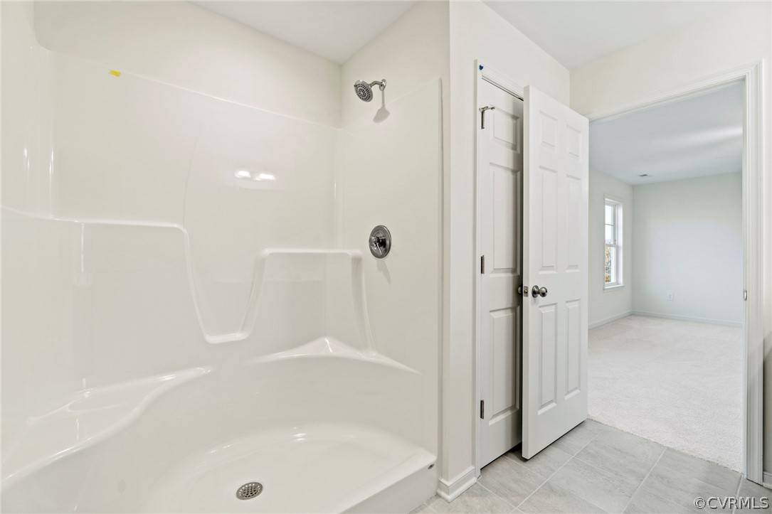 211 Edwin Circle Aylett, VA 23009 - Photo 21 of 48 a bathroom with a shower
