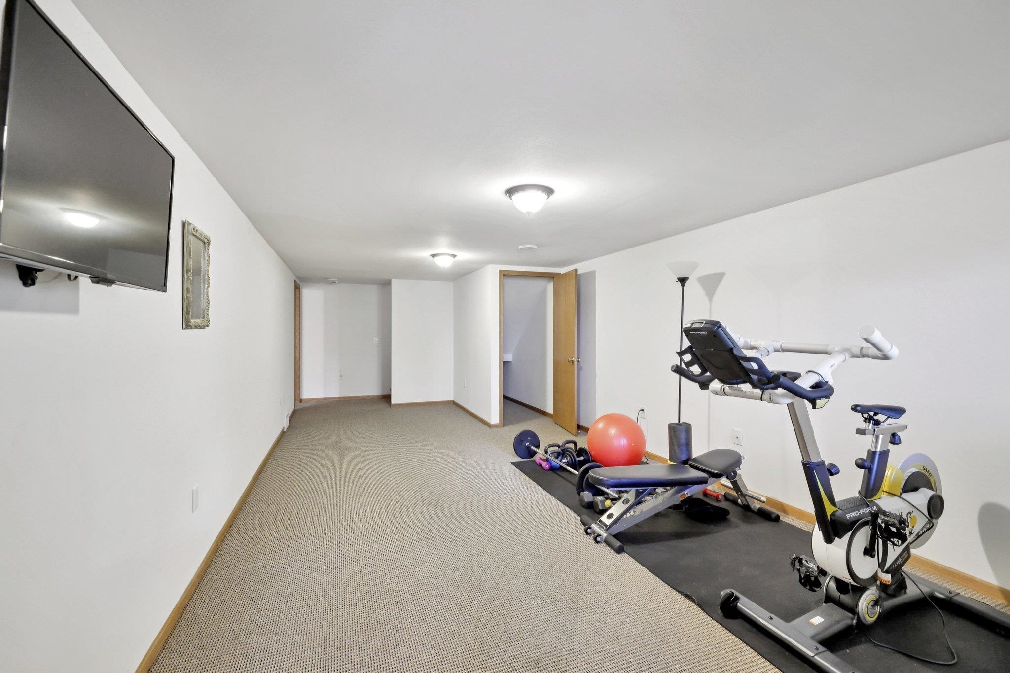 1027 Melvin Court Madison, WI 53704 - Photo 15 of 24