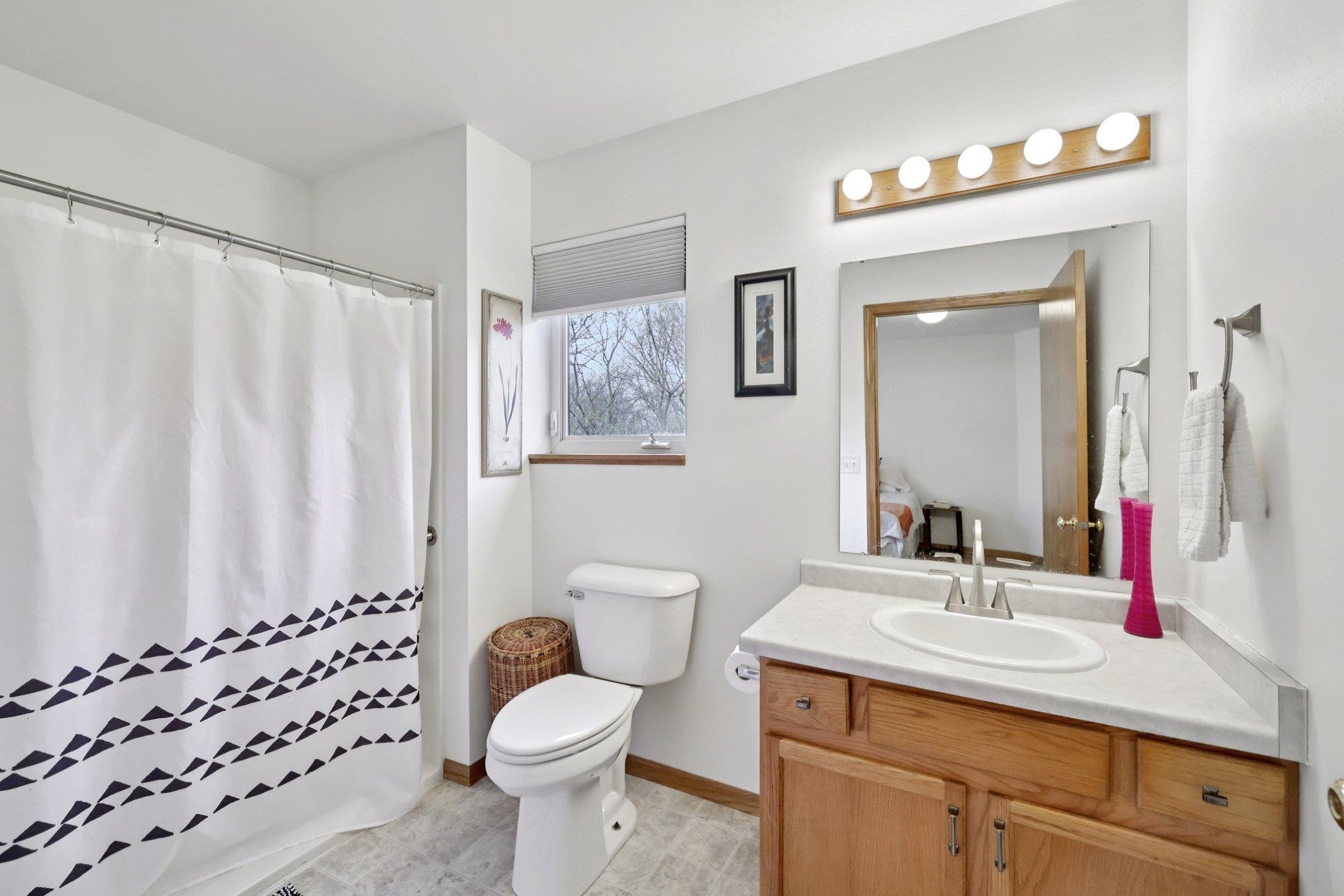 1027 Melvin Court Madison, WI 53704 - Photo 10 of 24