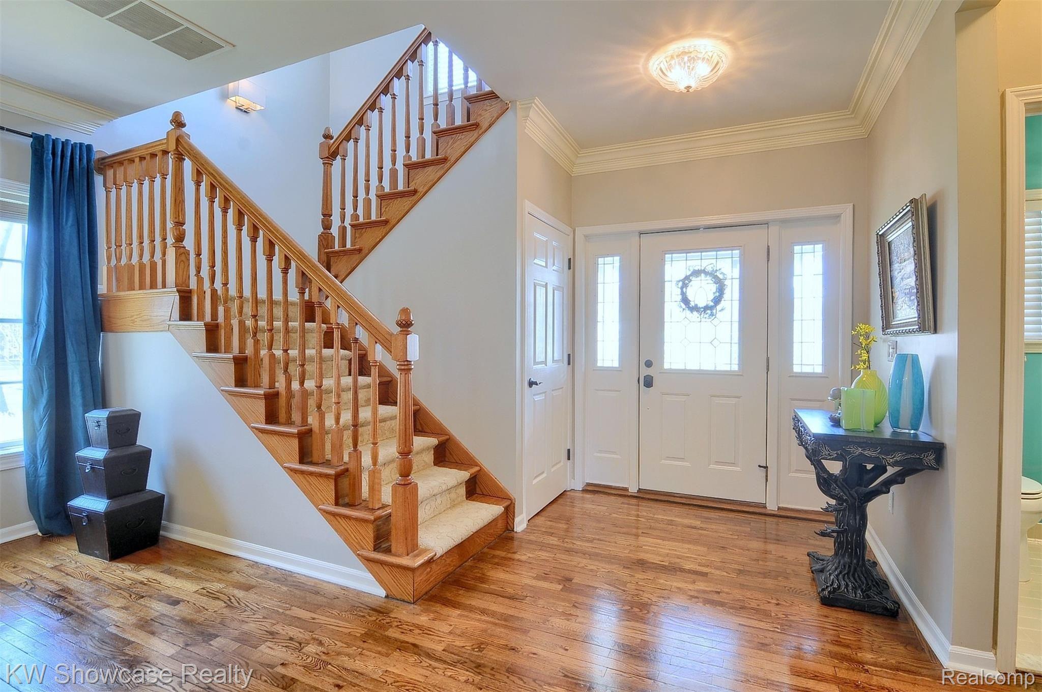 4073 Split Rail Lane Fenton, MI 48430 - Photo 2 of 37 3-Foyer.jpg