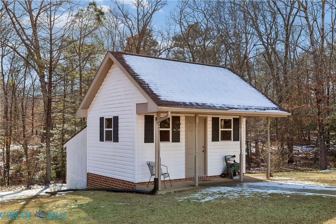6253 Ark Road Gloucester, VA 23061 - Photo 34 of 38 Snow covered structure featuring a lawn