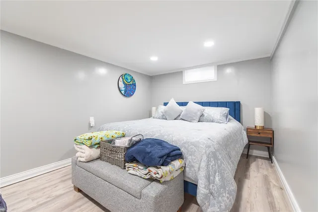 $429,900 | 72 Hollis Avenue, Warwick, RI 02889