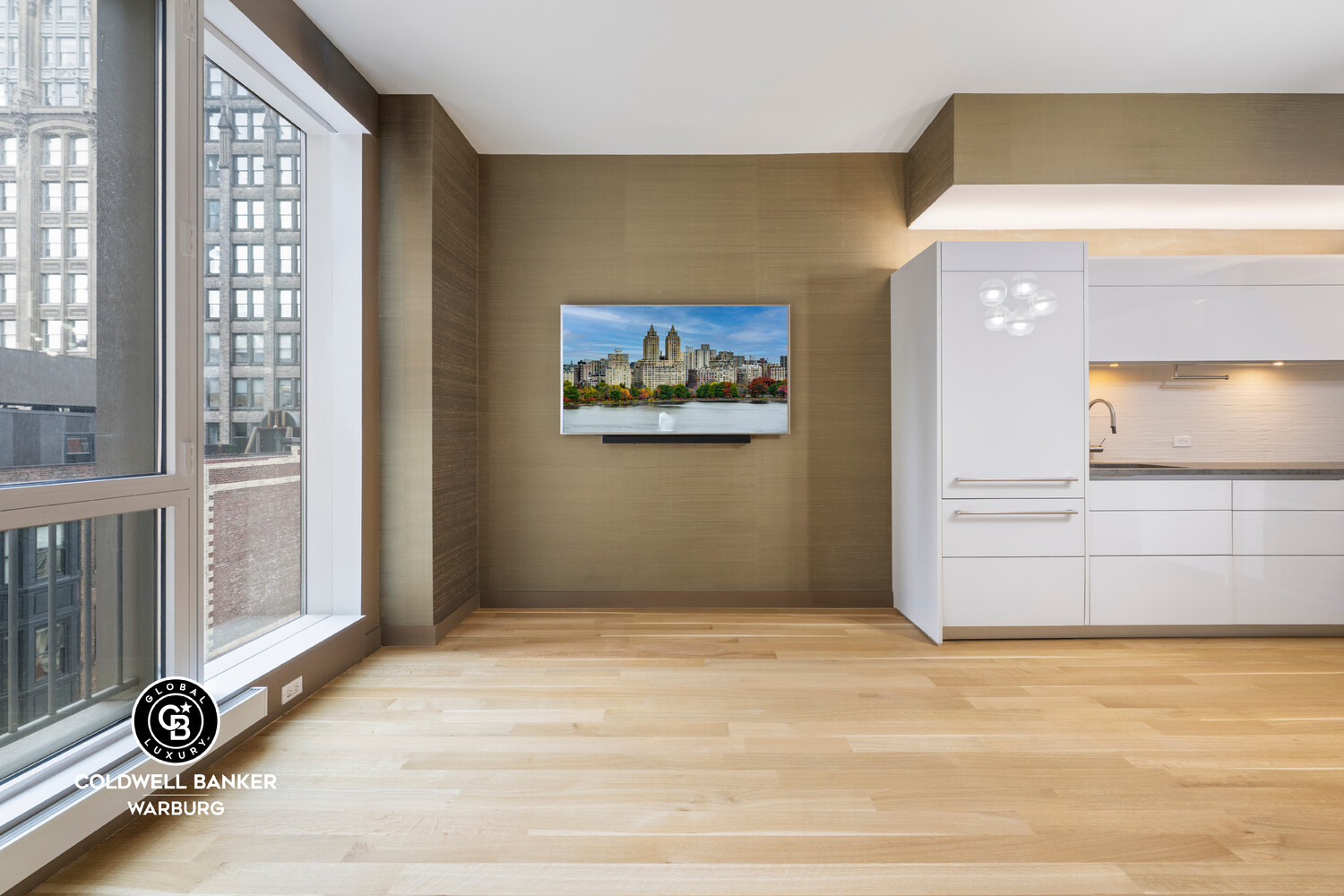 241 5th Avenue, Unit 14C Manhattan, NY 10016 - Photo 4 of 14 a view of entryway with a front door
