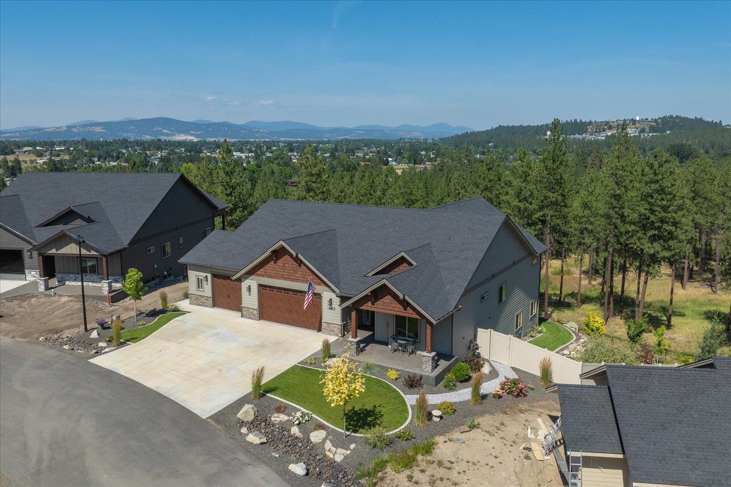 14329 East 39th Lane Spokane, WA 99206 - Photo 2 of 50