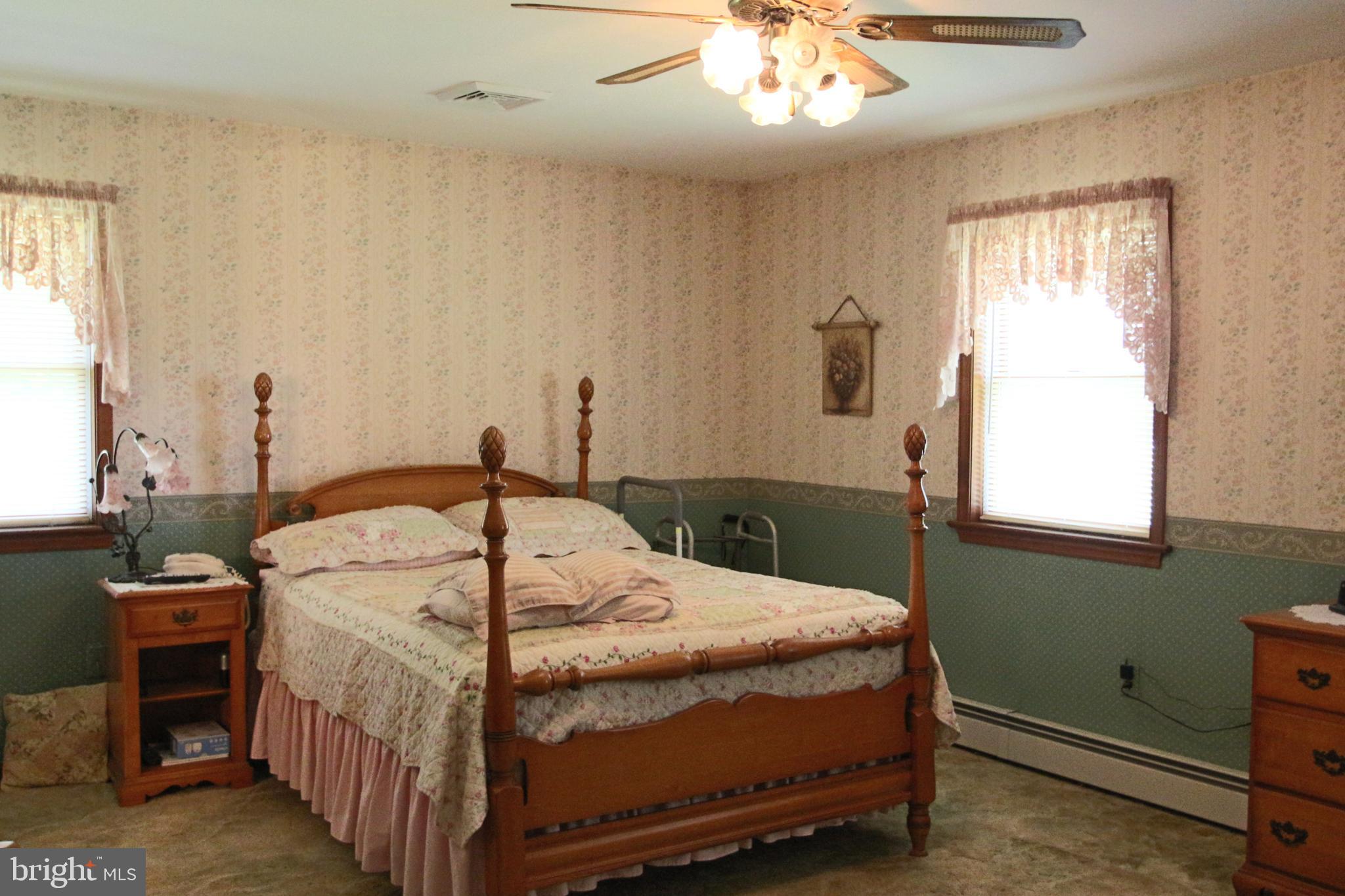 38 Riverview Road Pottstown, PA 19465 - Photo 41 of 66 First floor Main bedroom