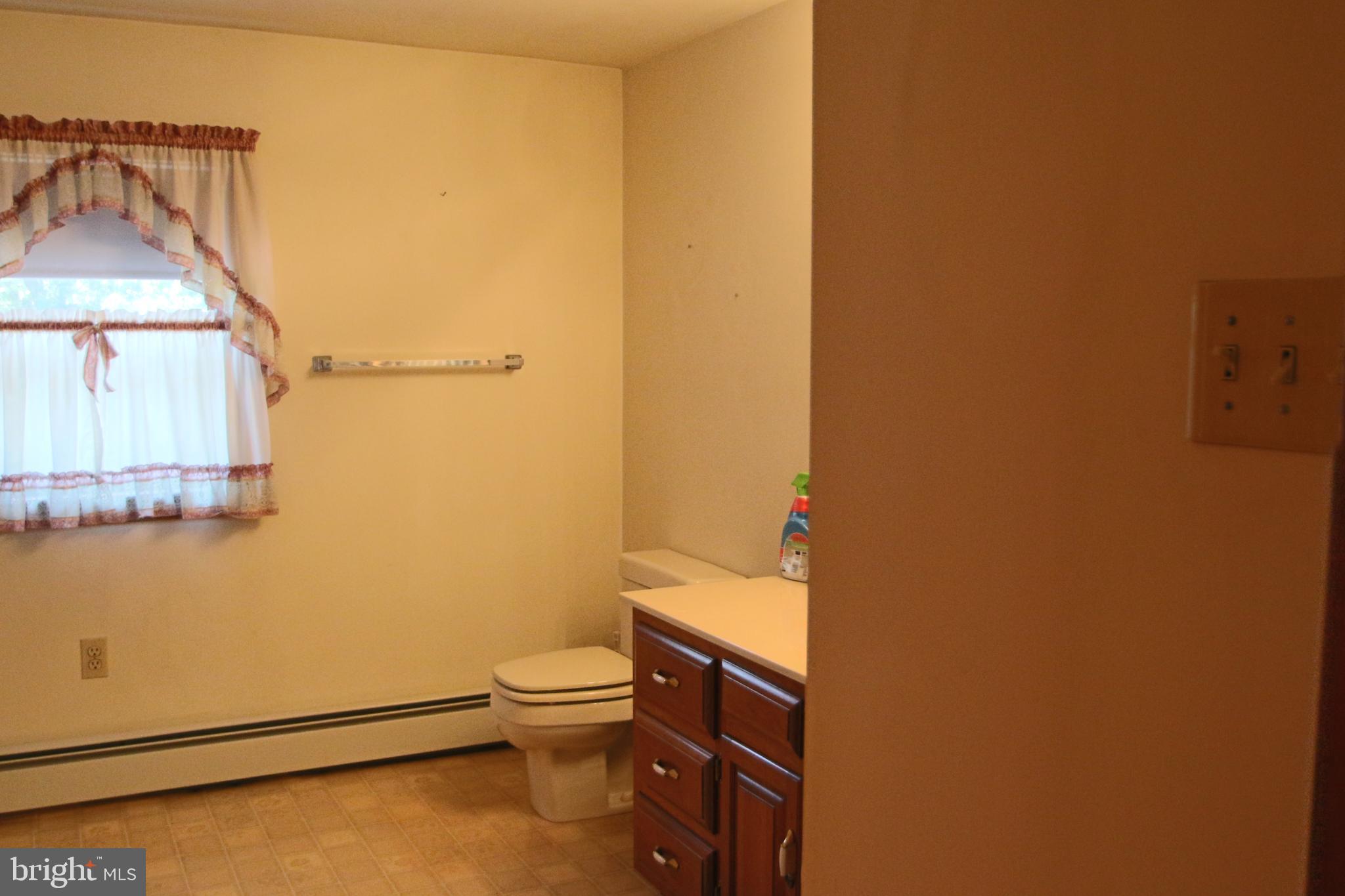 38 Riverview Road Pottstown, PA 19465 - Photo 52 of 66 Second floor full bath