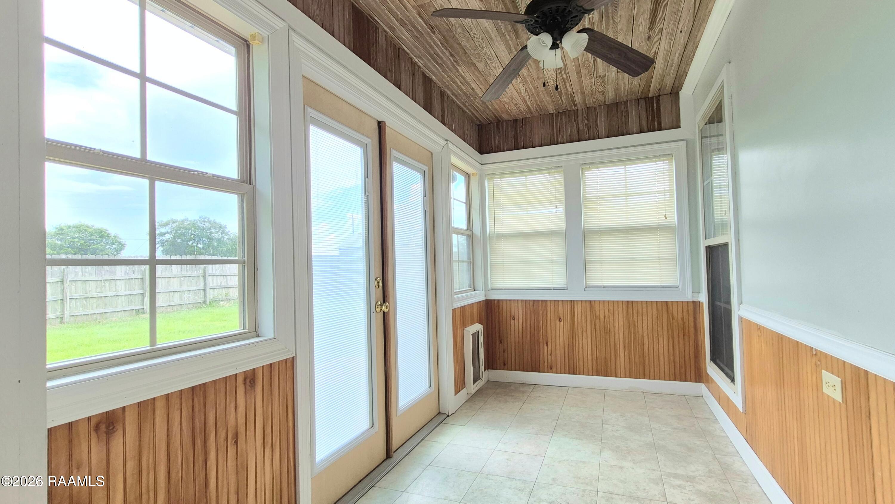5102 Alfred Road Maurice, LA 70555 - Photo 15 of 17 15Back Porch