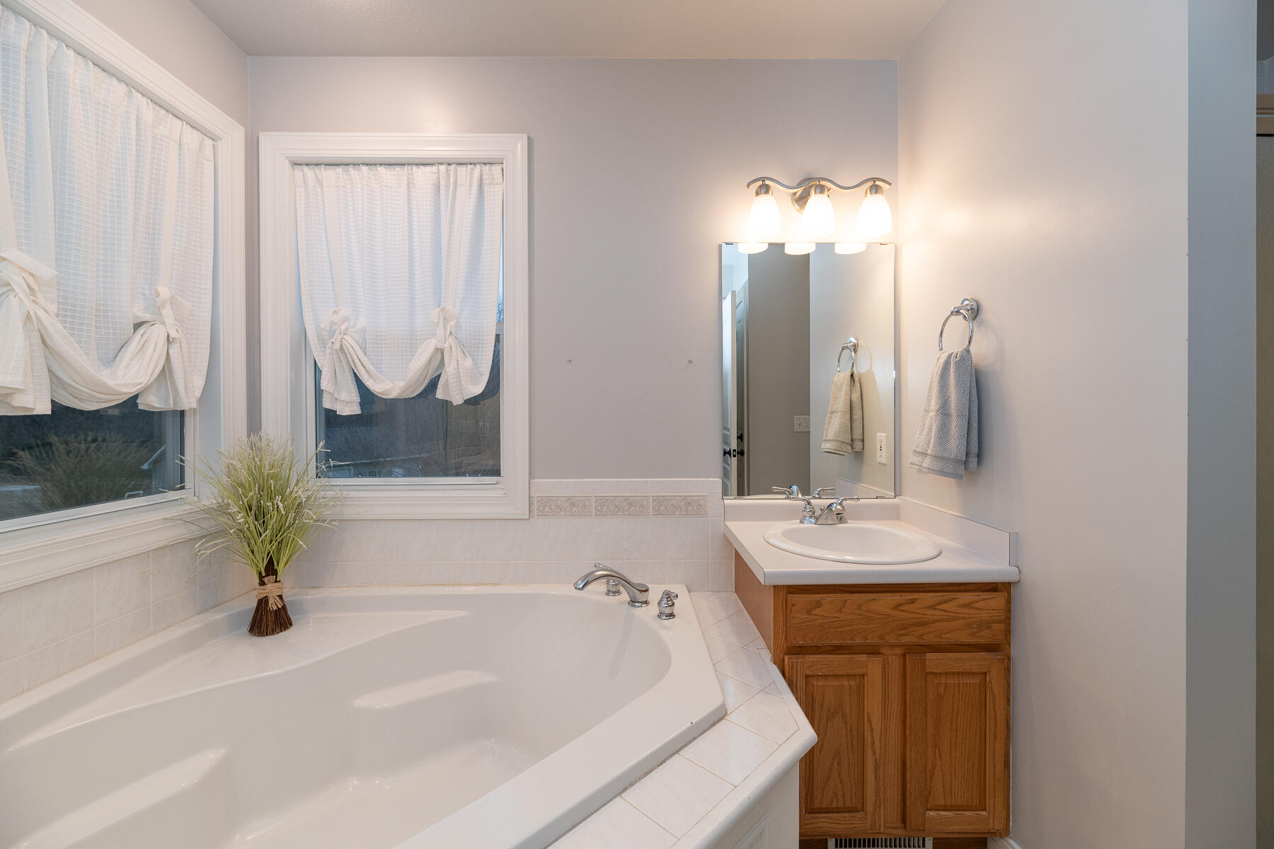 8679 Hathaway Road Kalamazoo, MI 49009 - Photo 24 of 49 8679 Hathaway-28